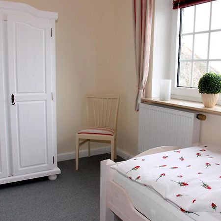 Ferienwohnung Wohnen unter Reet Galmsbull Exterior foto