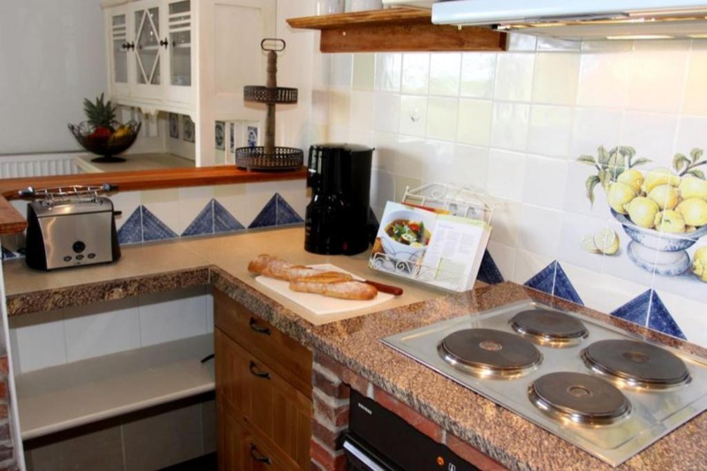 Ferienwohnung Wohnen unter Reet Galmsbull Exterior foto