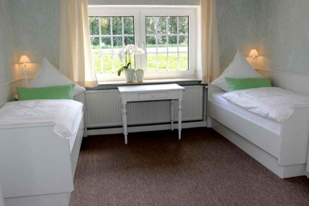 Ferienwohnung Wohnen unter Reet Galmsbull Exterior foto