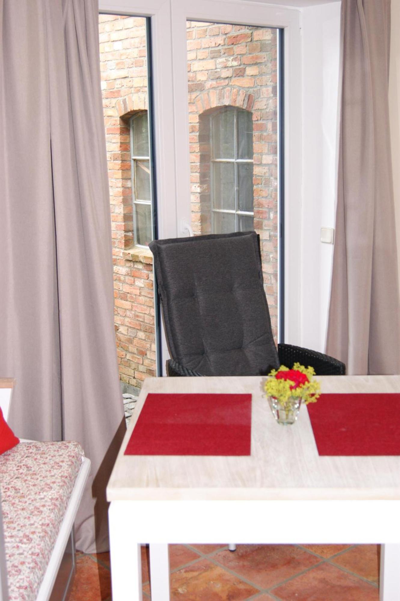 Ferienwohnung Wohnen unter Reet Galmsbull Exterior foto